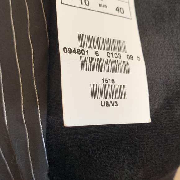 2 H&M Pinstripe Blouses - Picture 6 of 10